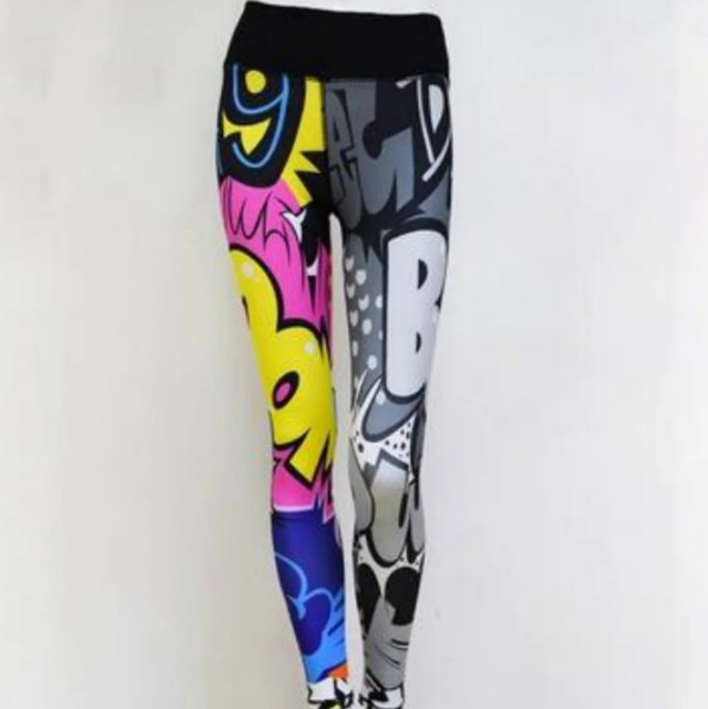 Cute comic print half n half black n white color g